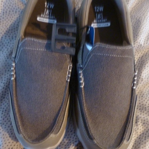 Men's Wide Sz12 George Slip on Lightweight comfort sneakers with memory foam - Picture 2 of 10